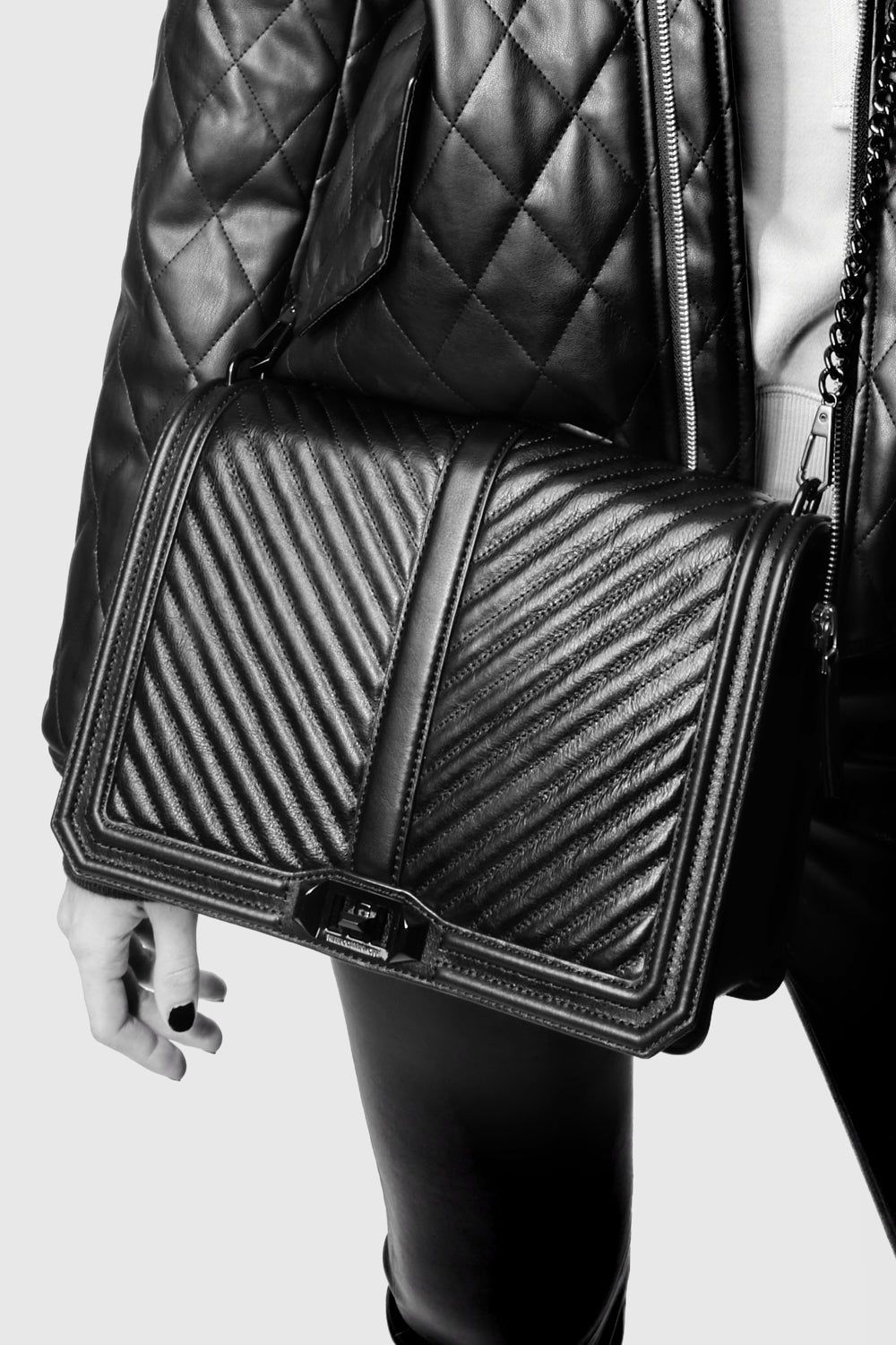 Black / Black Rebecca Minkoff Chevron Quilted Jumbo Love Crossbody | MUYDV-8069